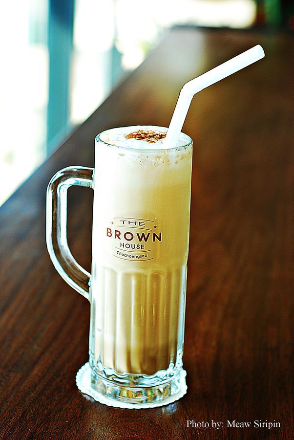 The Brown House Hotel Chachoengsao Eksteriør bilde